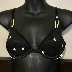 32B Victoria’s Secret Unlined Demi Bra Embroidered Black Daisy Floral Underwire